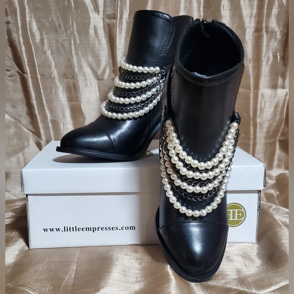 Little Empresses Black size 36 New